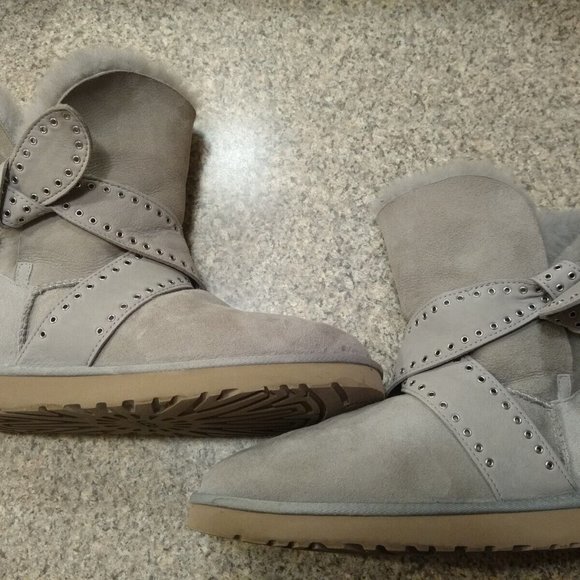 UGG MABEL GRAY SUEDE GROMMET BAILEY BOW SHEEPSKIN BOOTS, US 11 EUR 9.5 - Picture 1 of 8